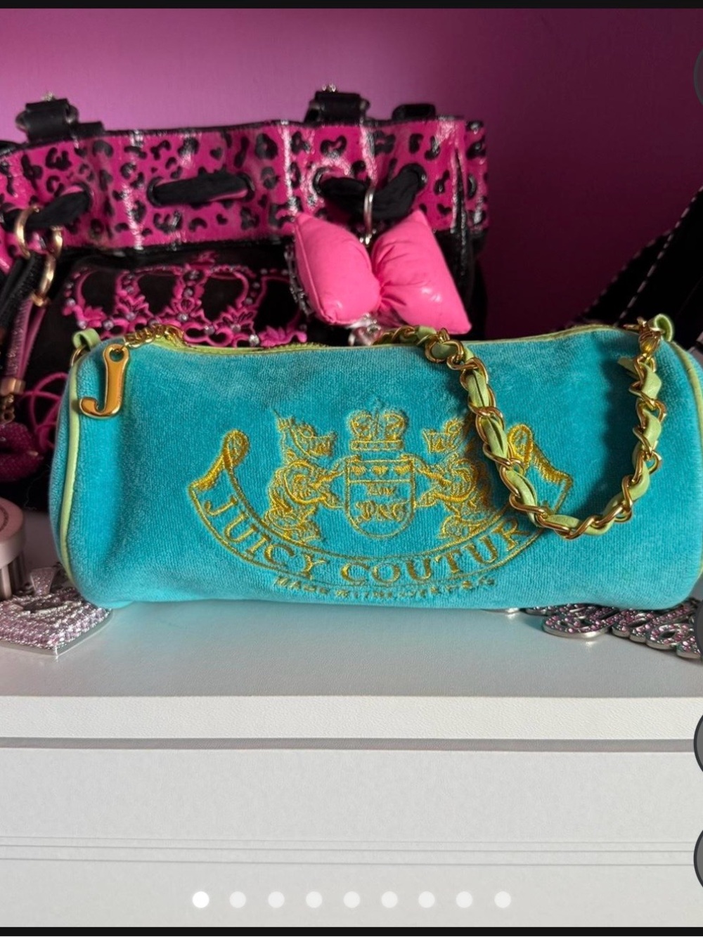 ISO 📢📢📢📢📢Juicy Couture Teal Velvet Mini Chain-Handle Bag with Gold Crest - Picture 1 of 1